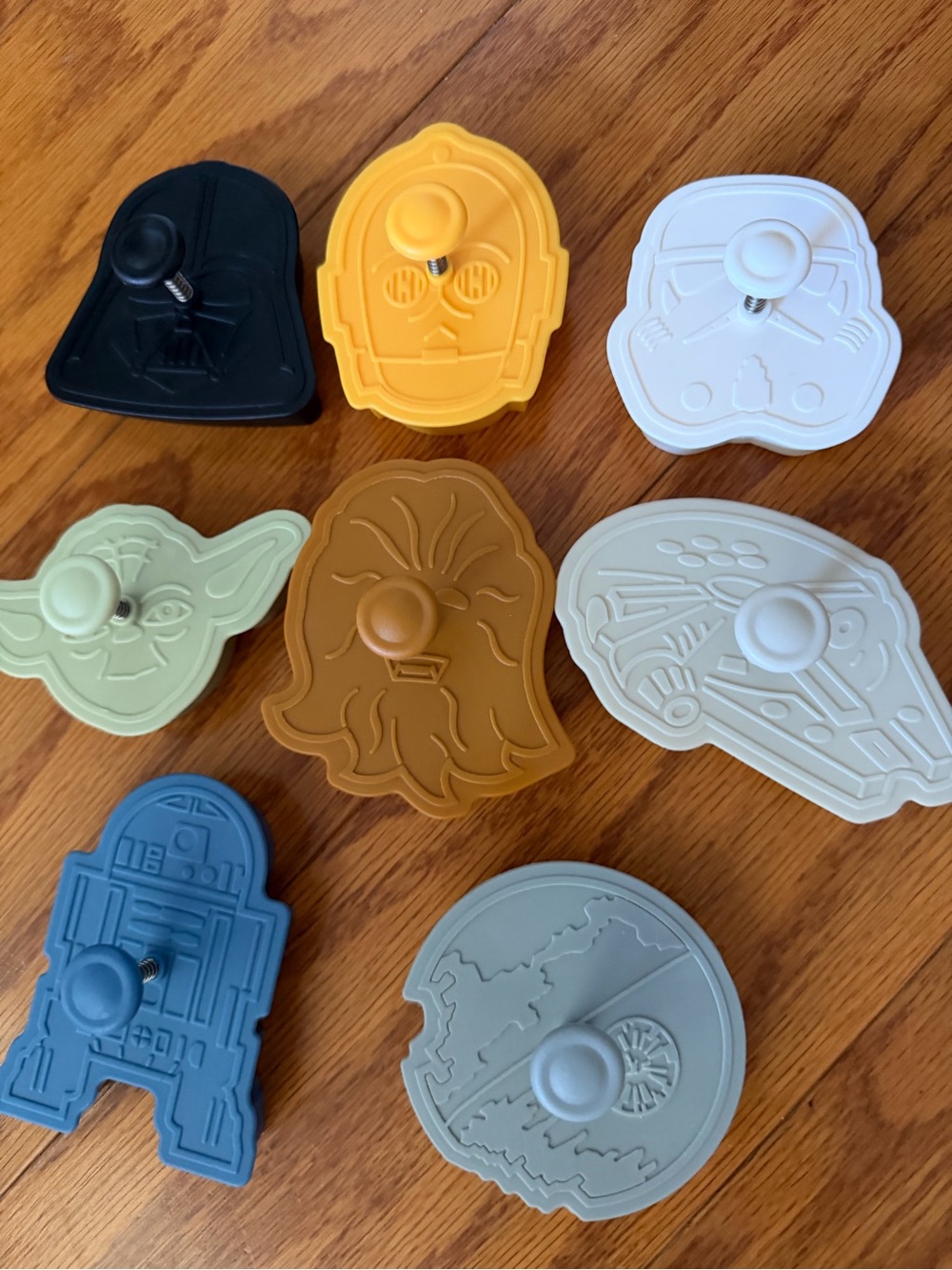 Star Wars Character Cookie Cutters - Set of 8 baking millennial falcon yoda bb8 - Picture 3 of 8